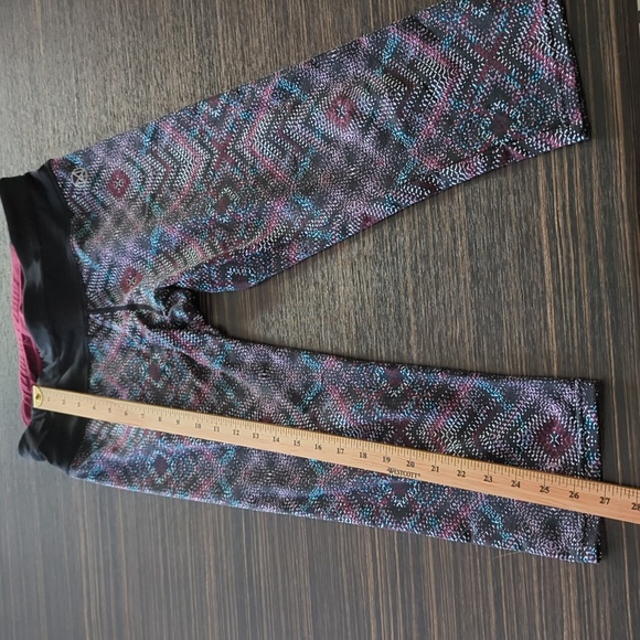 Ardene workout 3/4 leggings - Picture 7 of 7